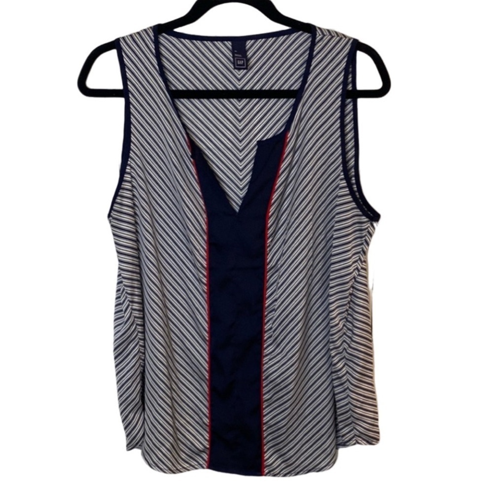 GAP Dark Navy and White Tank Top Chevron Pattern. Size XL.
